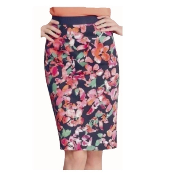 Ann Taylor Dresses & Skirts - Ann Taylor Floral Skirt Lined Flowers Navy Blue Pink Orange Elastic Waistband 6